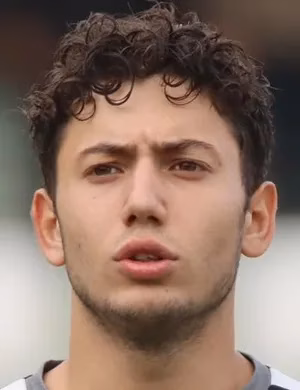 Akil Şakirt