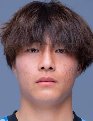 由井 航太