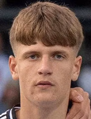 Lenni Strößner