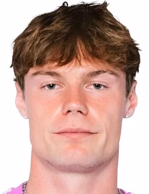 Logan Erb