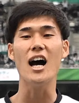 山川 哲史