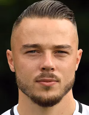 Yanni Regäsel