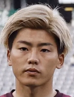 長沢 祐弥